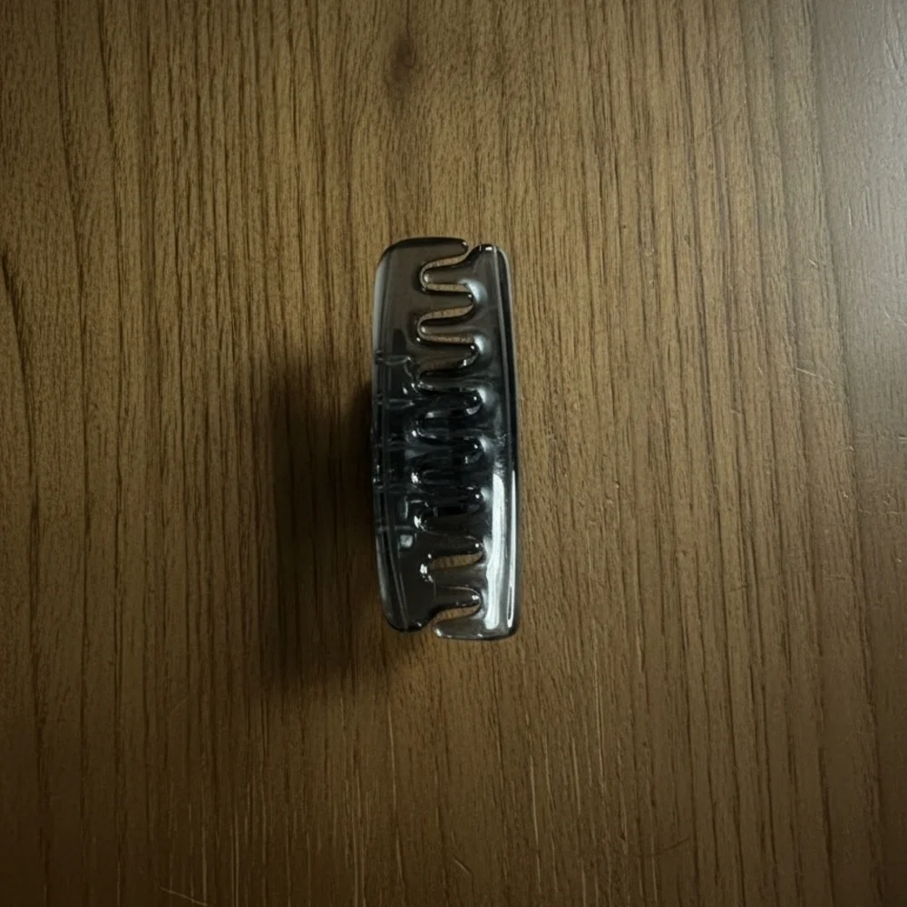 Black Hair Small Claw Clip (New)